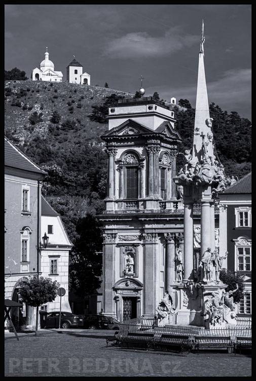 Sousoší Nejsvětější Trojice, Dietrichsteinská hrobka, Mikulov náměstí, historické budovy, Česko