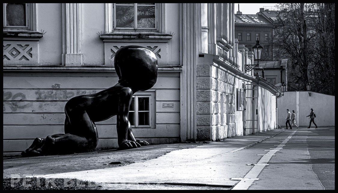 David Černý, Miminka a tři prchající postavy, Praha - Kampa, Babies, Batolata, sochy, street foto, Česko