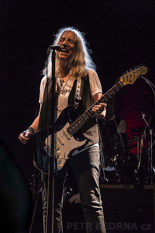 Patti Smith, Divadlo Archa 5.8.2015, Praha, koncert, hudba, improvizace, Česko