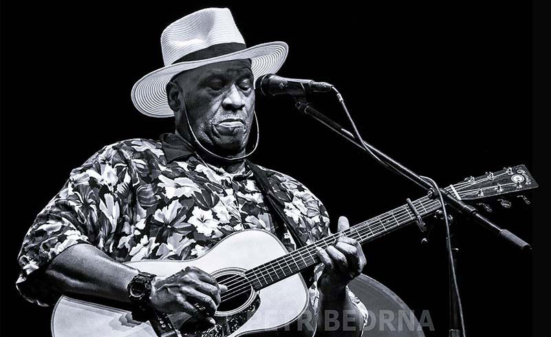 Taj Mahal, Jízdárna, Jízdárna Pražského hradu 2013, Praha, koncert, hudba, improvizace, Česko