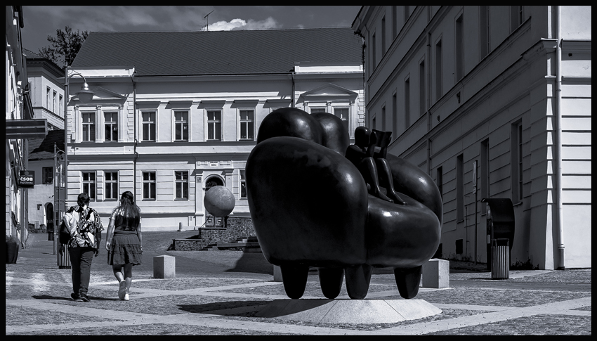 Čtenář v křesle, Rakovnik, 2025, Jaroslav Róna