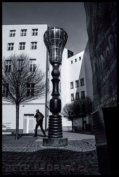 Lampa-Edison, Liberec, 2016, Jaroslav Róna