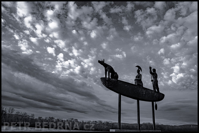 Mýtická loď, Bratislava, 2016, Jaroslav Róna(2)