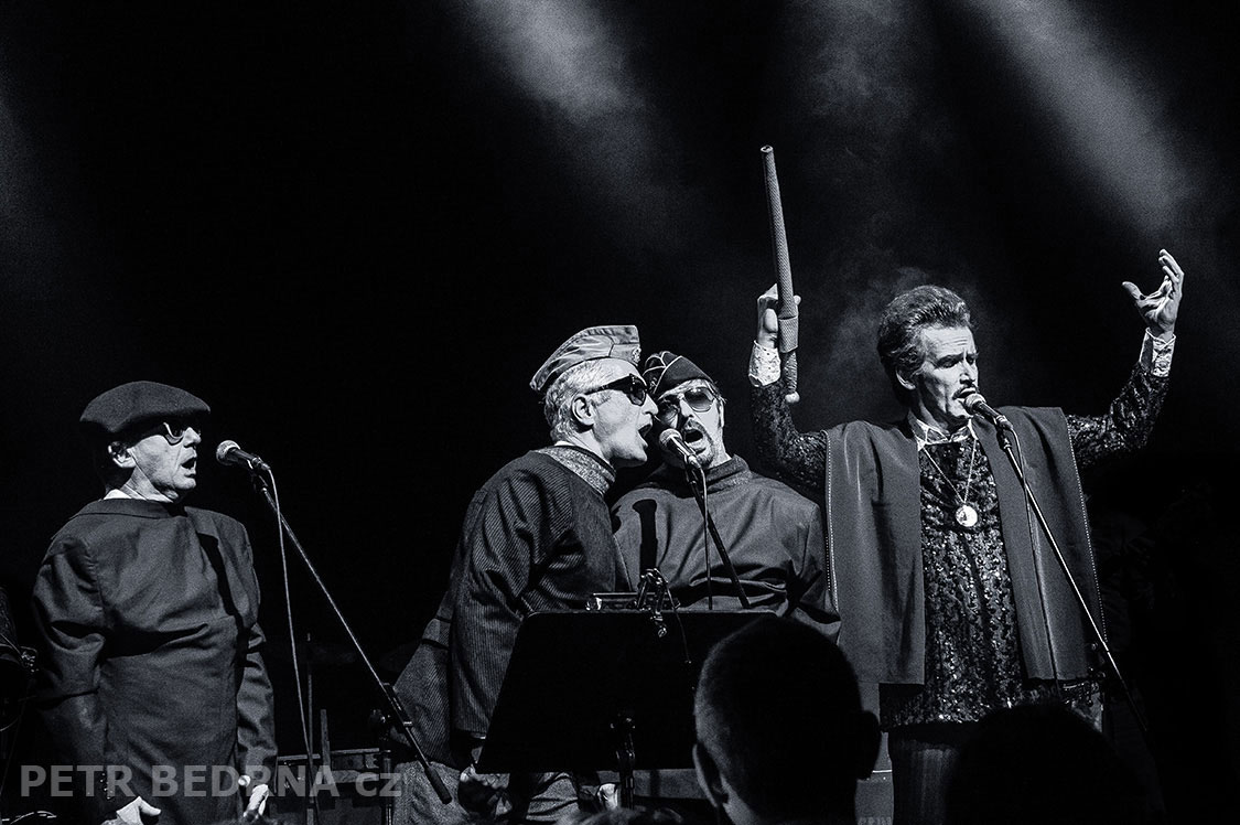 Fero Burda, Tomáš Hanák, Fr. Skála, Aleš Najbrt, Divadlo Archa 2.1.2018, hudba, parodie improvizace, Česko