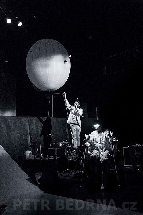 Milan Cais, Petr Nikl, Divadlo Archa 13.2.2017, hudba, performace, improvizace, Česko