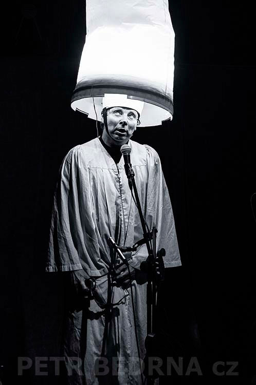 Petr Nikl, Divadlo Archa 13.2.2017, hudba, performace, improvizace, Česko