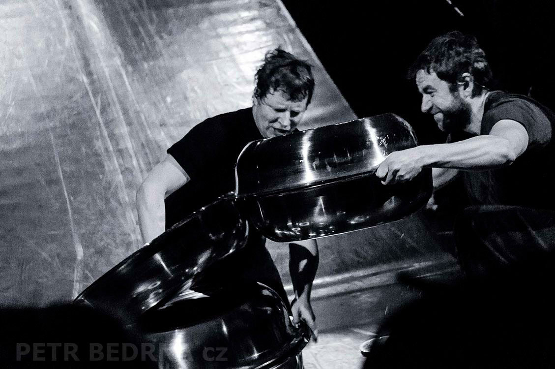 Petr Nikl, Ondřej Smeykal, Divadlo Archa 12.2.2017, hudba, performace, improvizace, Česko