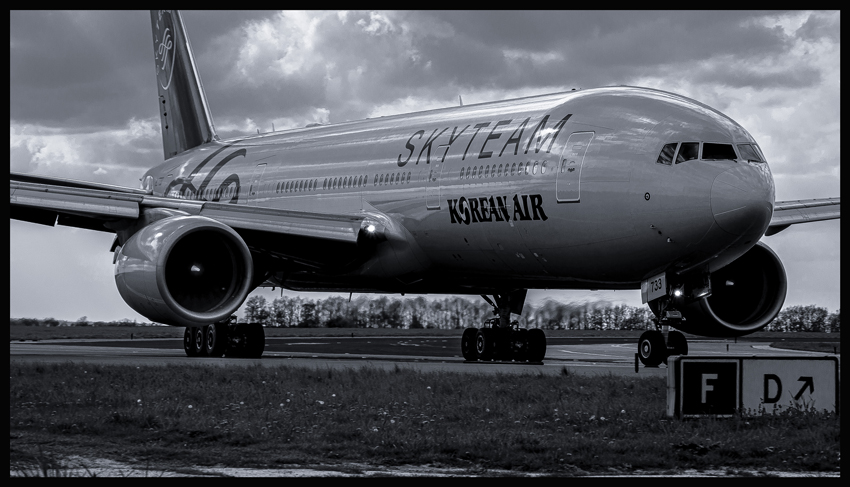 B777-300ER Korean Air Skyteam, Letiště Václava Havla