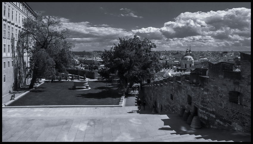 Rajská zahrada, kostel sv. Mikuláše, Pražský hrad, Praha