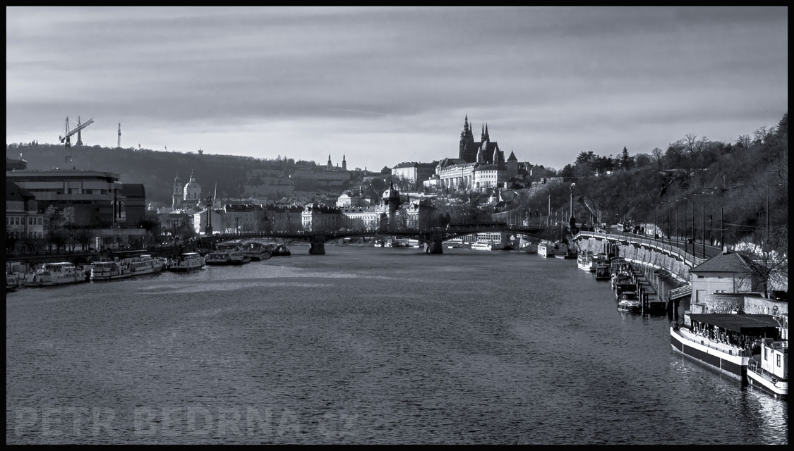 Vltava, Hradčany, Pražský hrad, Petřín, Letná, Praha, pohled z Štefánikova mostu, Česko