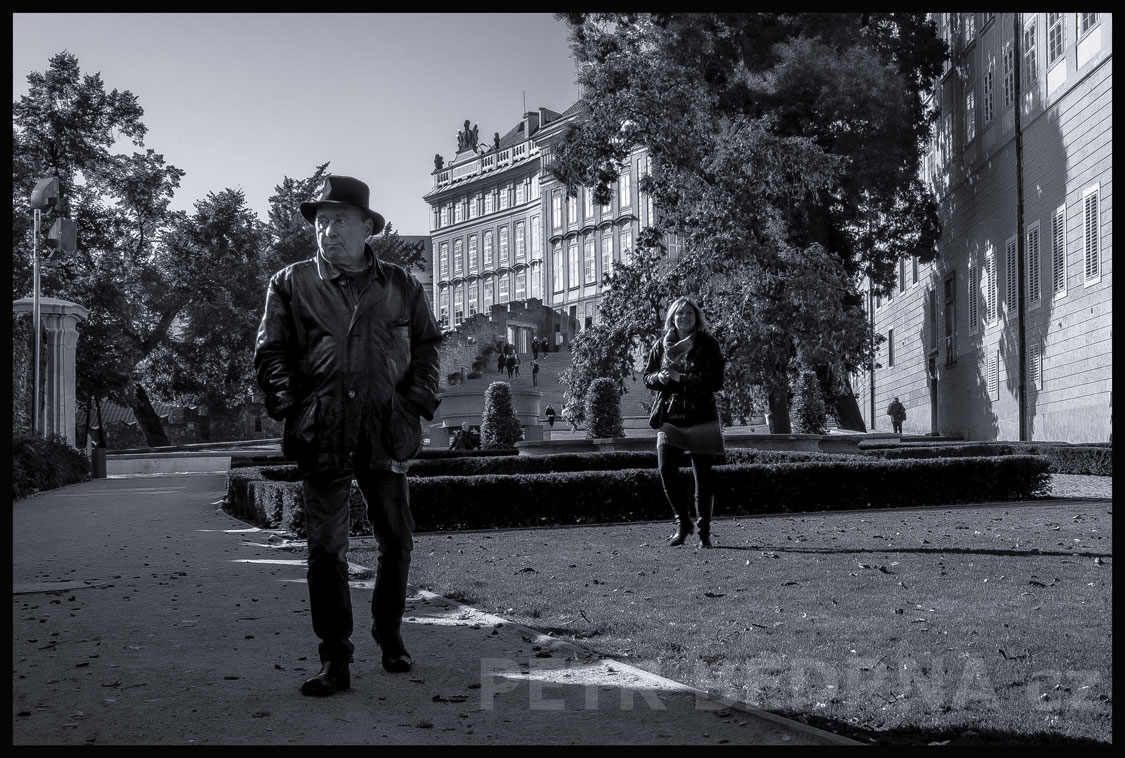 Rajská zahrada, zahrada Na valech, Praha, Pražský hrad, street foto, postavy, park, historické budovy, Česko