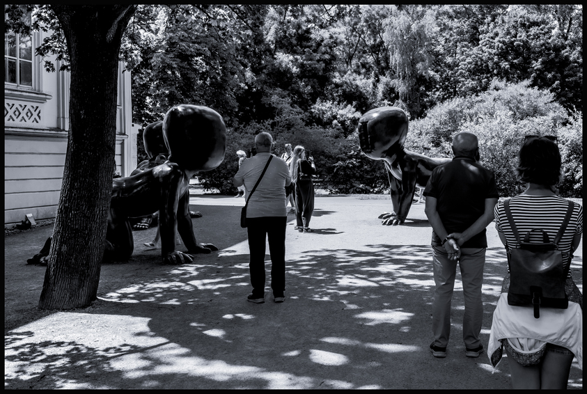 Miminka - David Černý, Kampa, Praha(3)