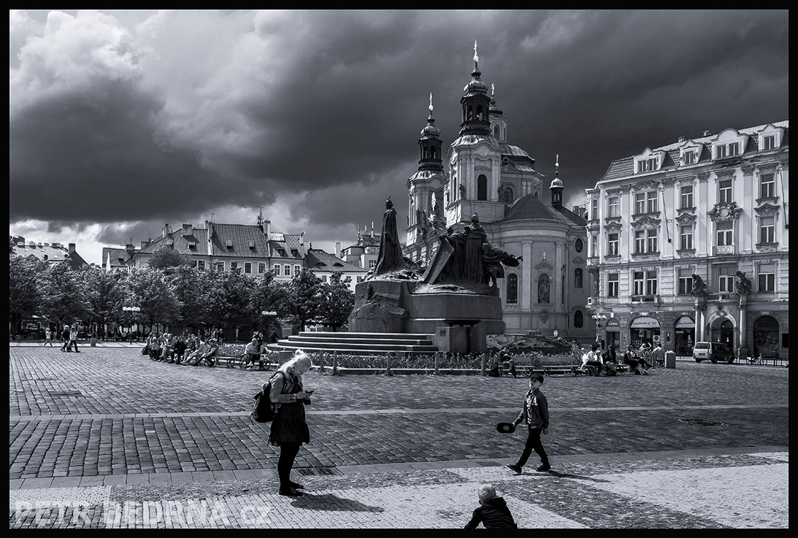 Pomník mistra Jana Husa a děti, Praha, Staroměstské náměstí, street foto, kostely, historická památka, Česko