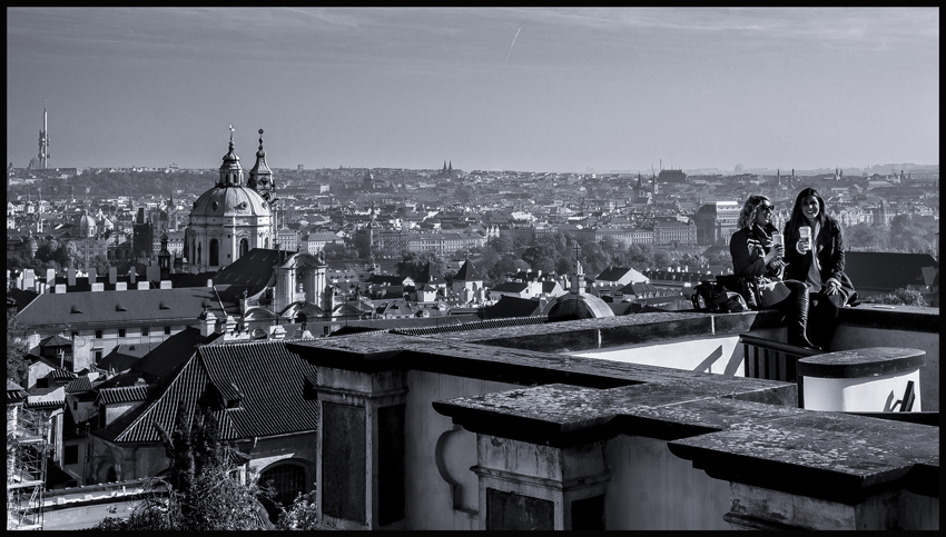 Vyhlídka Hradčanské náměstí, kostel sv. Mikuláše, Praha