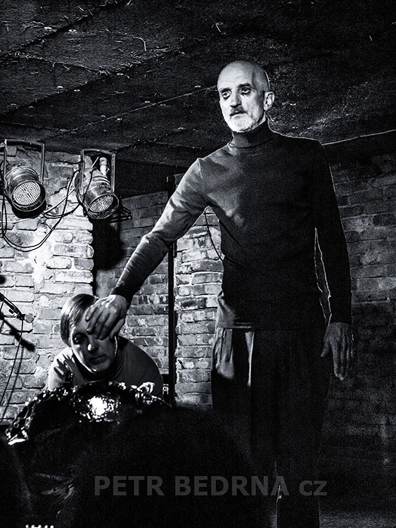 Thomas & Ruhller, Café V lese, Aleš Najbrt, Jan Slovák, divadlo, improvizace, Česko