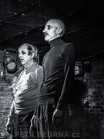 Thomas & Ruhller, Café V lese, 2018(6)