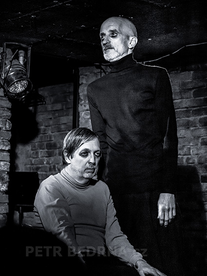 Thomas & Ruhller, Café V lese, 2018(9)