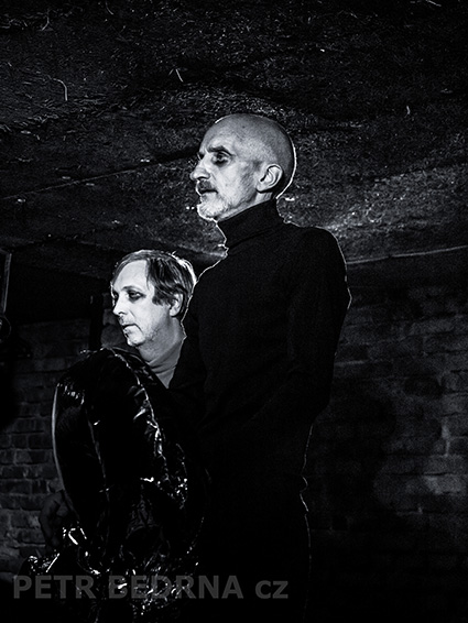 Thomas & Ruhller, Café V lese, 2018(2)