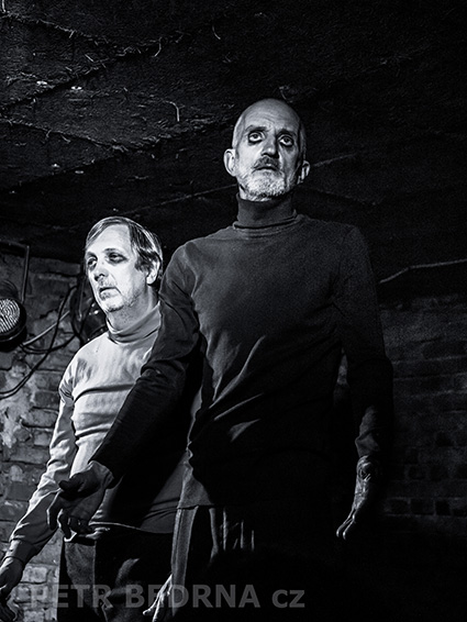 Thomas & Ruhller, Café V lese, 2018(4)