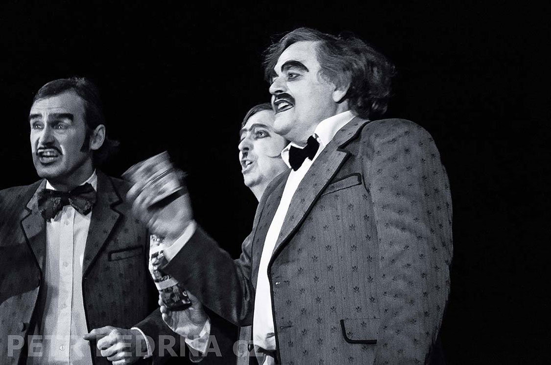 Tros Sketos, Kouzelné, krabičky, Palác Akropolis, 2014, Fr. Skála, Aleš Najbrt, Jaroslav Róna, Česko