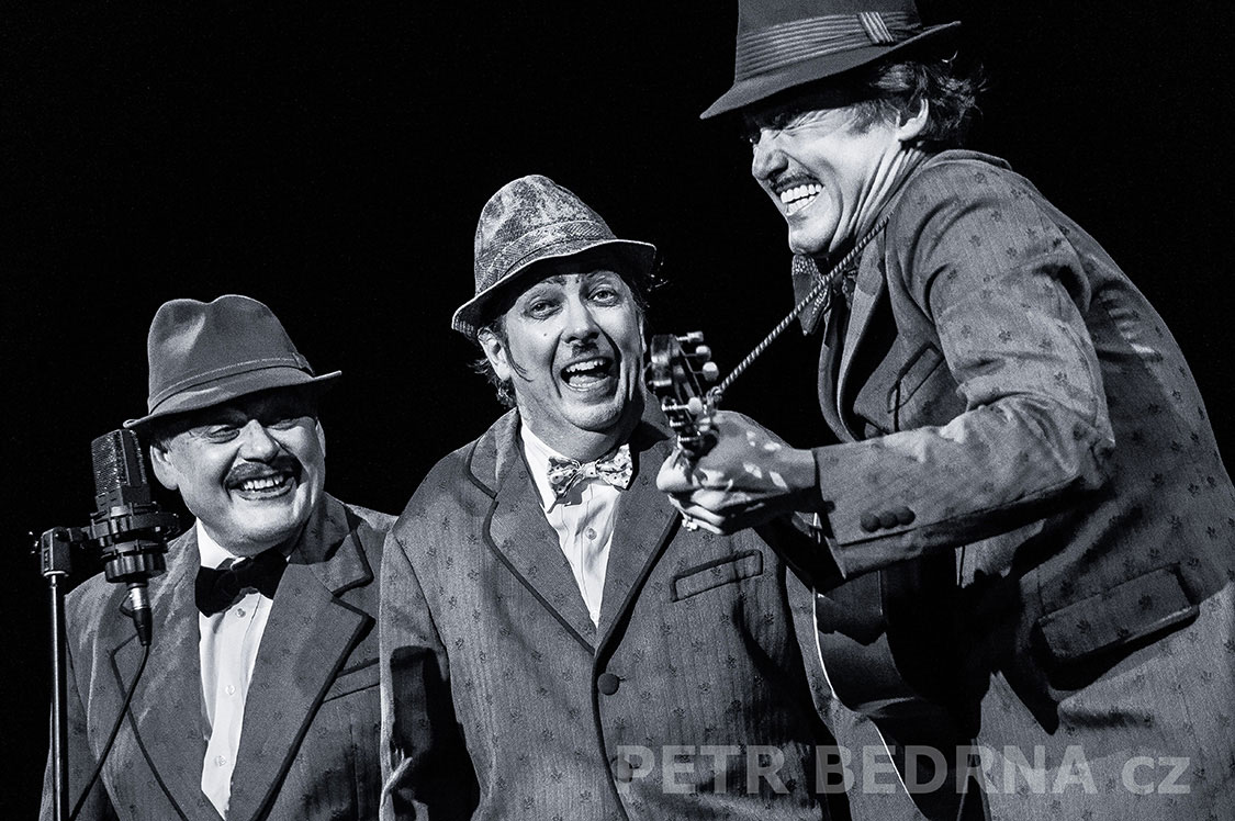 Tros Sketos, Rozesmátí strejcové, Cha!, Palác Akropolis, 2013, Fr. Skála, Aleš Najbrt, Jaroslav Róna, Česko