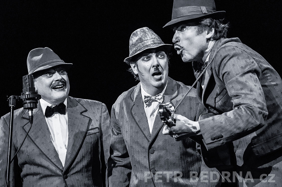 Tros Sketos, Rozesmátí strejcové, Cha!, Palác Akropolis, 2013, Fr. Skála, Aleš Najbrt, Jaroslav Róna, Česko