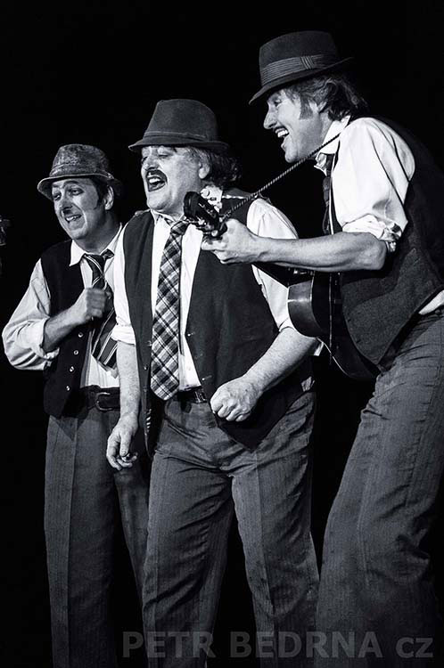 Tros Sketos, Rozesmátí strejcové Cha!, Palác Akropolis, 2014, Fr. Skála, Aleš Najbrt, Jaroslav Róna, Česko