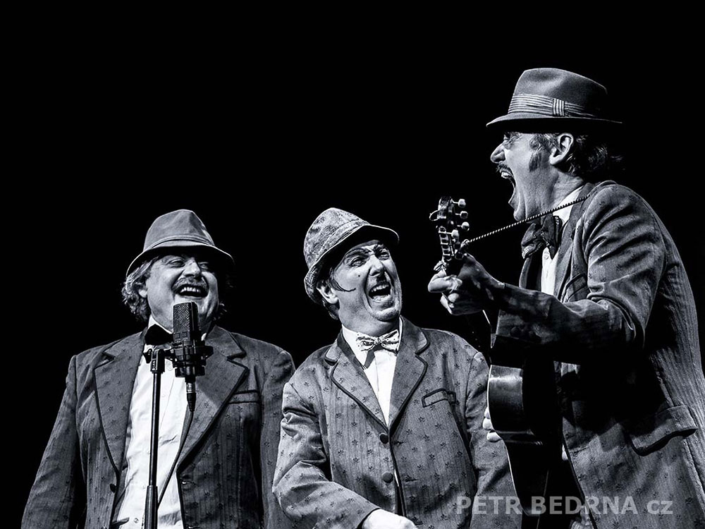 Tros Sketos, Rozesmátí strejcové, Cha! Cha!, Palác Akropolis, Fr. Skála, Aleš Najbrt, Jaroslav Róna, Česko